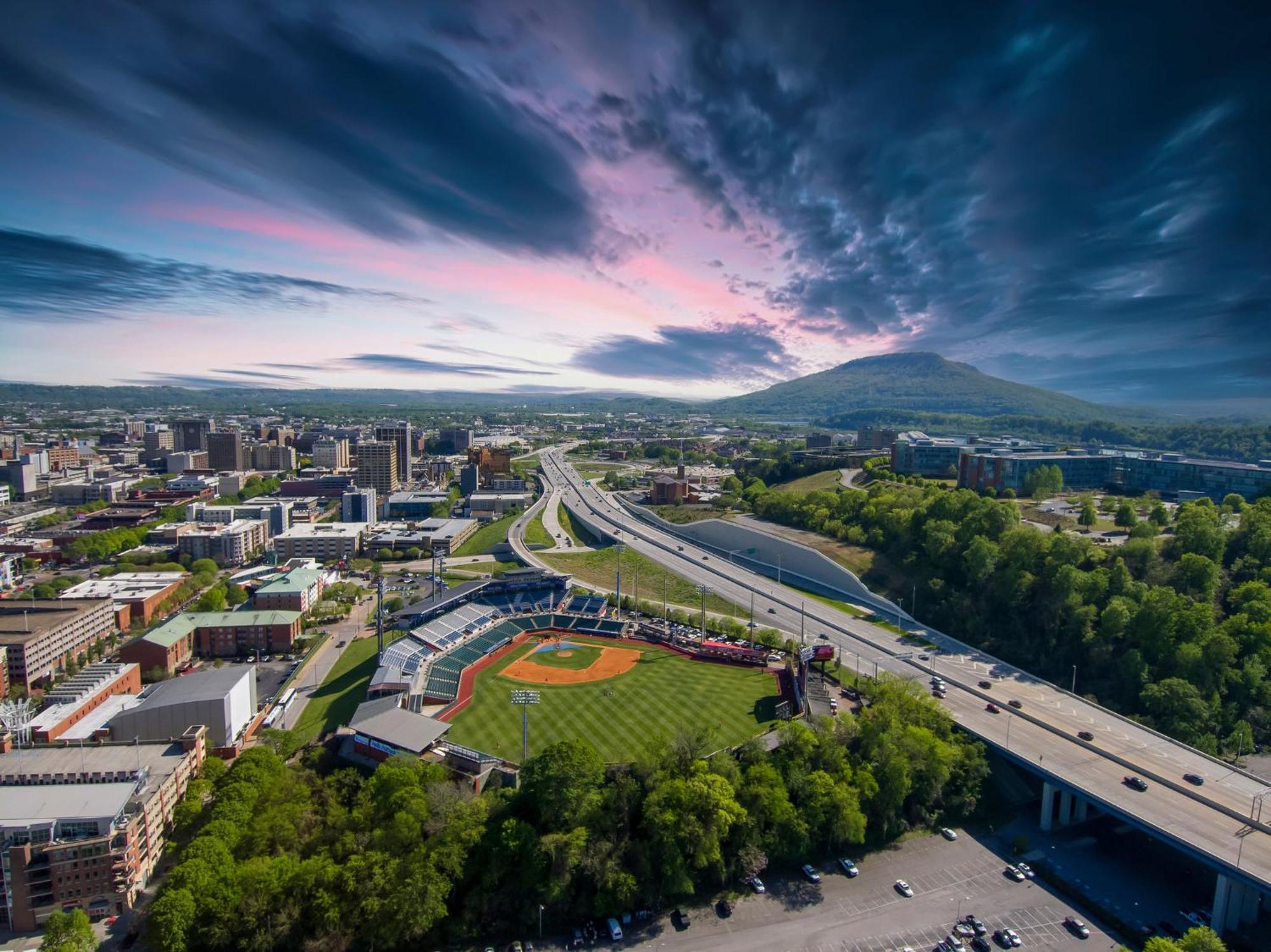 Holiday Inn Express Chattanooga - Hamilton Place Bagian luar foto