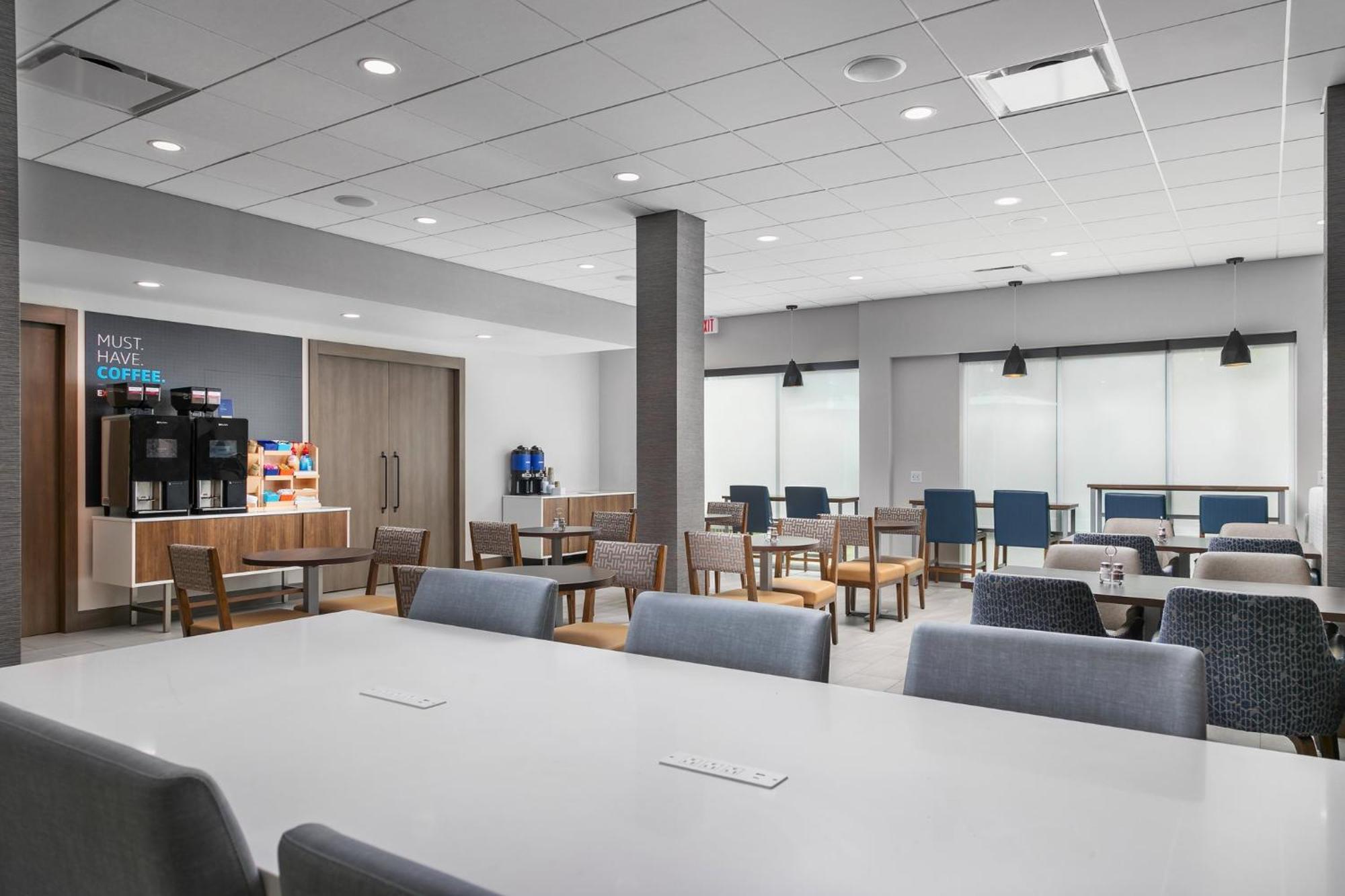Holiday Inn Express Chattanooga - Hamilton Place Bagian luar foto