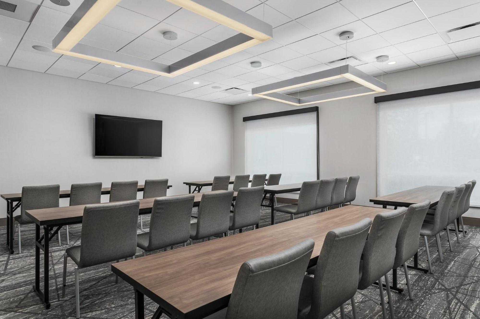 Holiday Inn Express Chattanooga - Hamilton Place Bagian luar foto