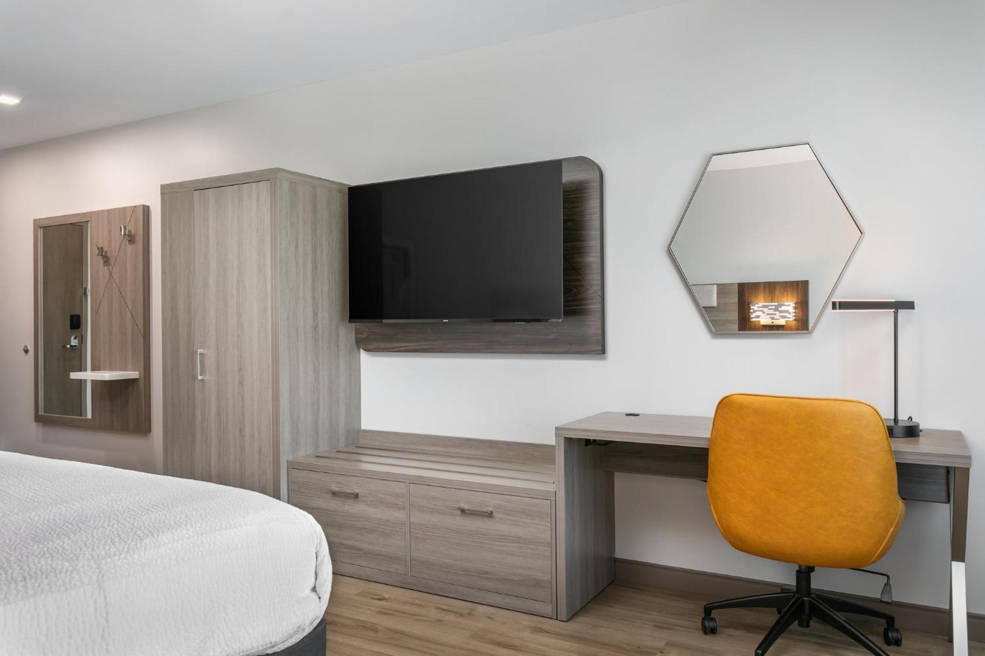 Holiday Inn Express Chattanooga - Hamilton Place Bagian luar foto