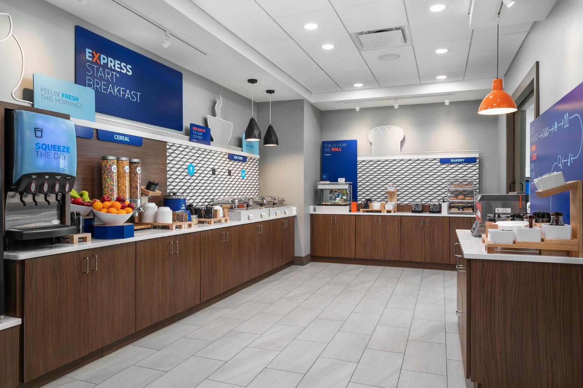 Holiday Inn Express Chattanooga - Hamilton Place Bagian luar foto