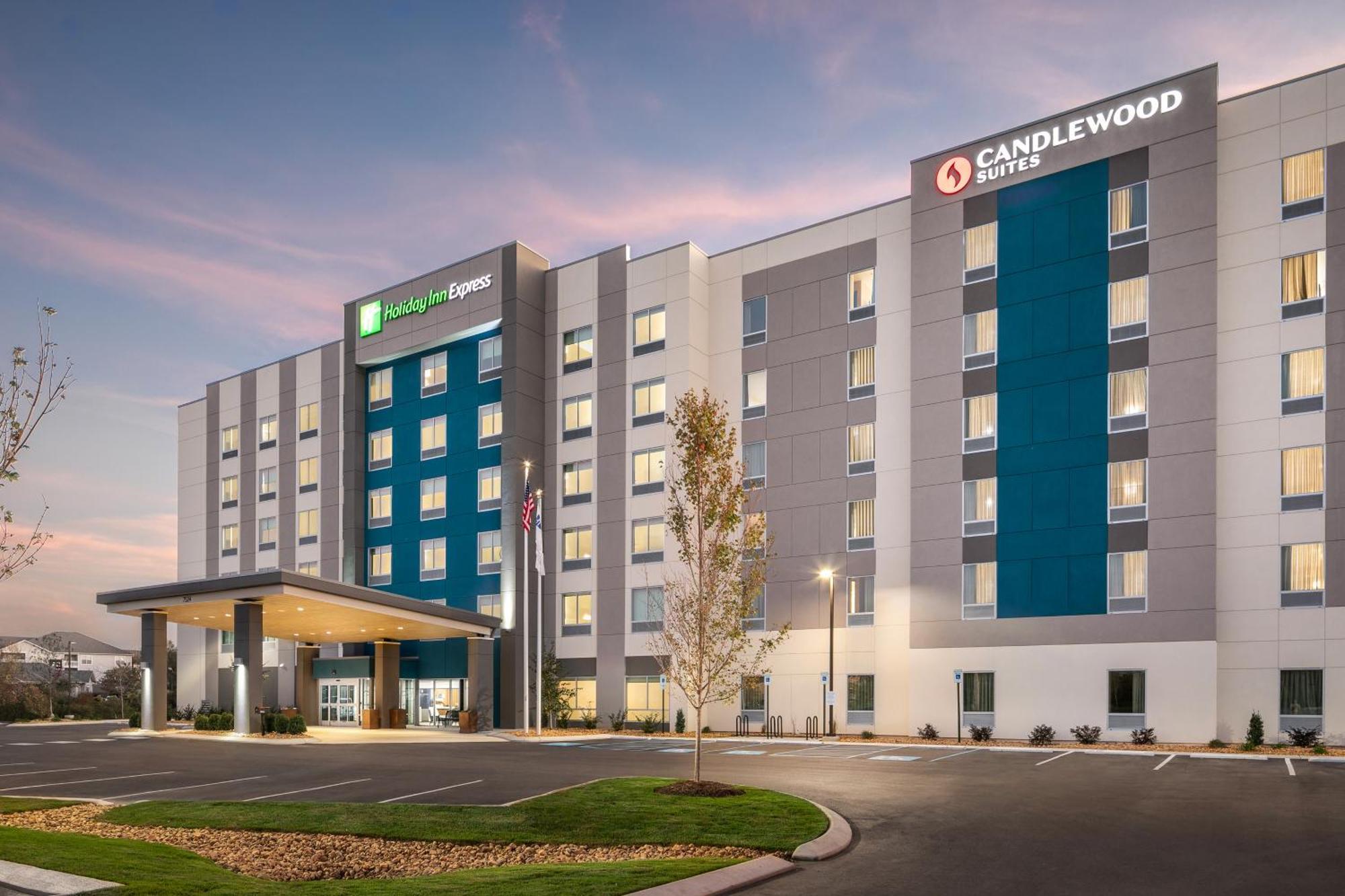 Holiday Inn Express Chattanooga - Hamilton Place Bagian luar foto